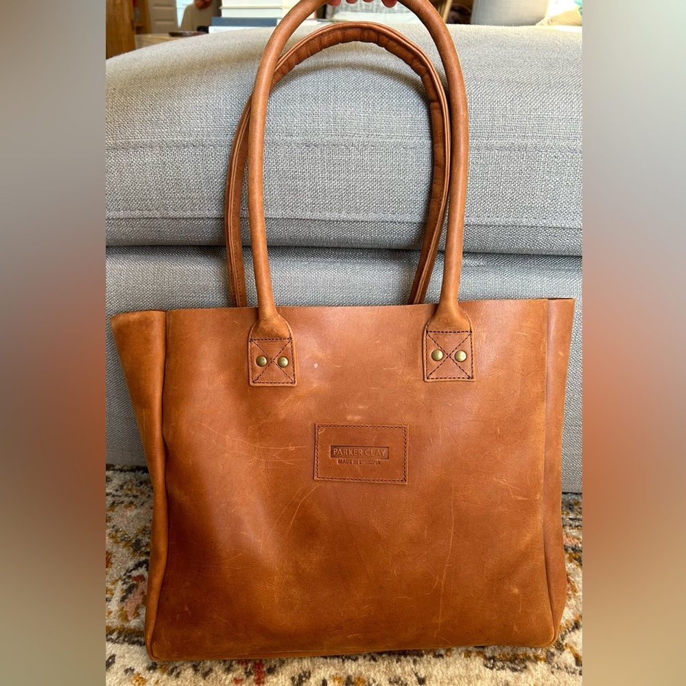 Parker Clay Merkato Signature Tote - Rust Brown